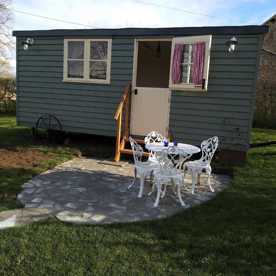 The English Shepherds Hut @ Les Aulnaies Echauffour Exteriér fotografie